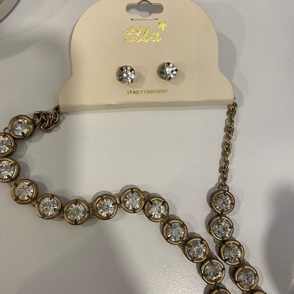 Jewelry set  - Picture 2 of 2